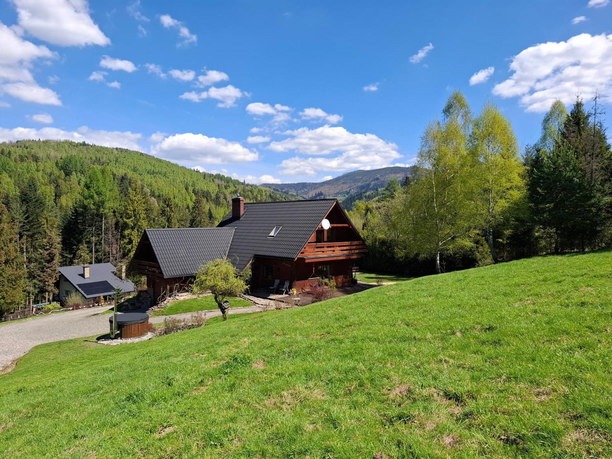 Dom Pod Wilczym Groniem Villa Rajcza Exteriör bild